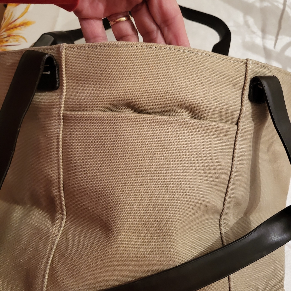 Nine & Co. Tan Tote with Black Handles - Picture 3 of 9